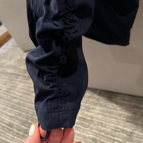 Lululemon Dance Studio Mid-Rise Cropped Pants Size 8 - Picture 4 of 5